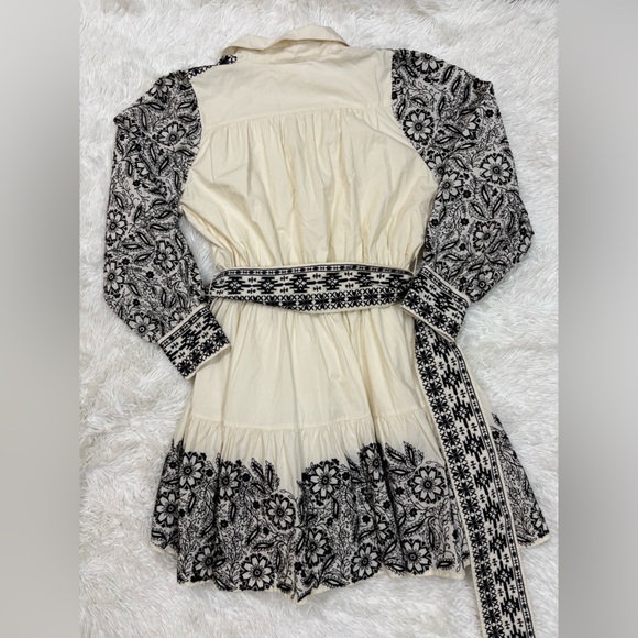 Roller Rabbit Black and White Long Sleeve Dress - Picture 4 of 13